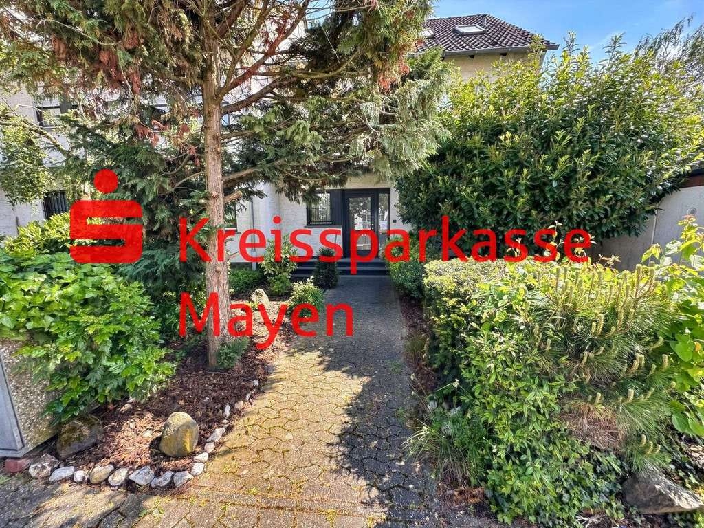 Immobilie in Andernach - Familienfreundliche Doppelhaushälfte mit Garten & viel Platz - Bild 0