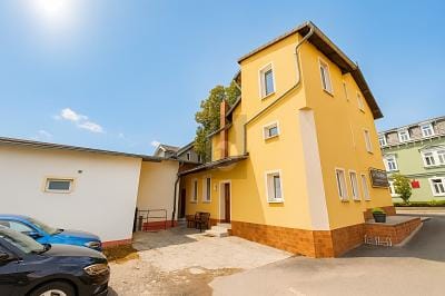 Immobilie in Coburg - FÜR KAPITALANLEGER: SANIERT UND VOLLVERMIETET - Bild 1