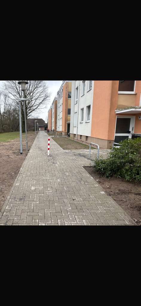 Immobilie in Isernhagen - Charmantes 2 Zimmer, Wohnung mit Potenzial in gefragter Lage von Altwarmbüchen! - Bild 1