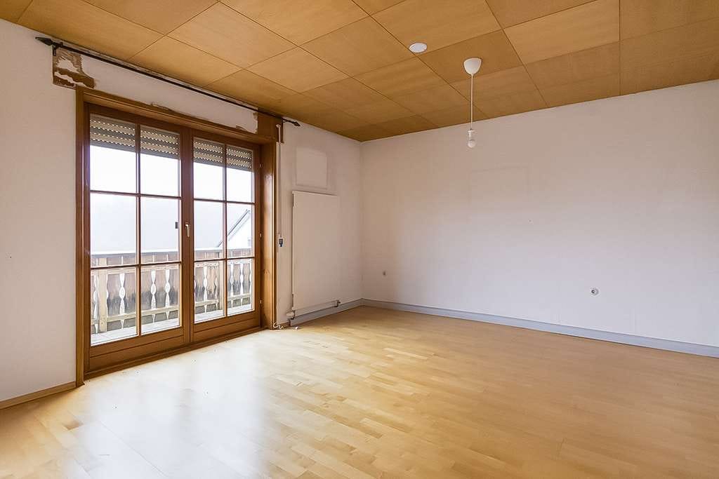 Immobilie in Zwiefalten - Großes Familienhaus in toller Aussichtslage - Bild 2