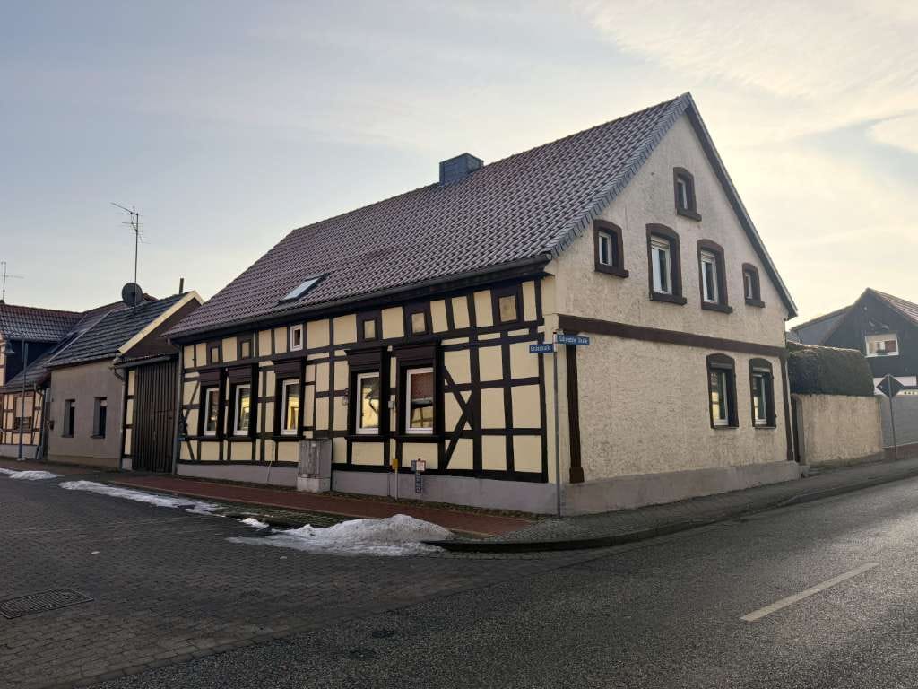 Immobilie in Klötze - Familienfreundliches Fachwerk-Idyll im Zentrum von Klötze - Bild 1