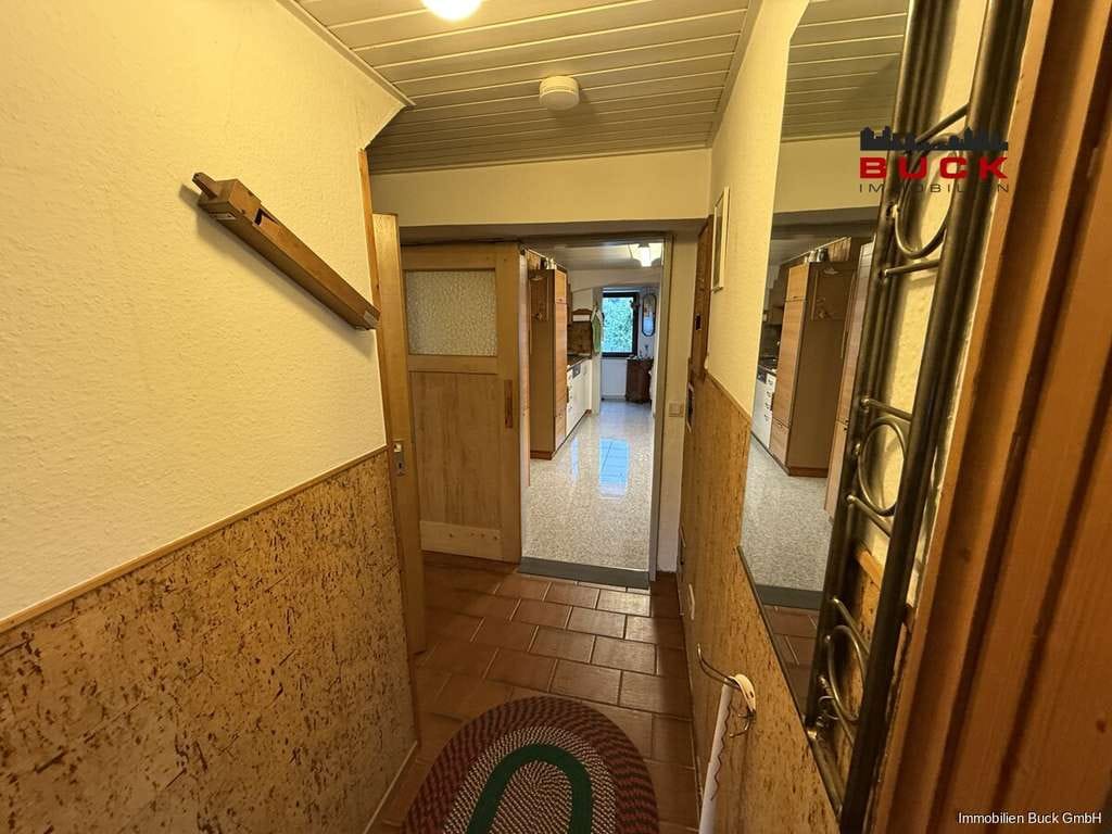 Immobilie in Kuchen - Sowas gibt es nicht so oft... viel Platz, eigene Garage und Gartenanteil zum Kauf - Bild 2