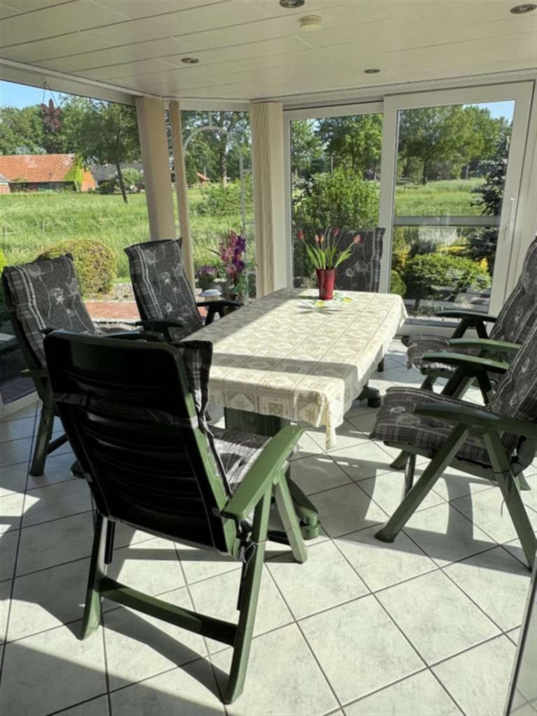 Immobilie in Pennigsehl - Ländliches Wohnhaus, top gepflegt, mit großem Platzangebot- Wintergarten, Balkon, Garagen! - Bild 4
