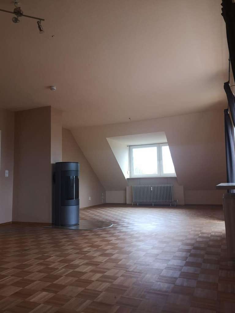 Immobilie in Schönkirchen - Zuhause mit vier Zimmern und Balkon in Schönkirchen - Bild 0