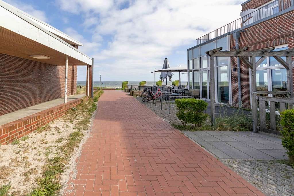 Immobilie in Wangerooge - Exklusives Meerblick-Apartment auf Wangerooge: Große Terrasse, Sauna – stilvoller Inselluxus dire... - Bild 2