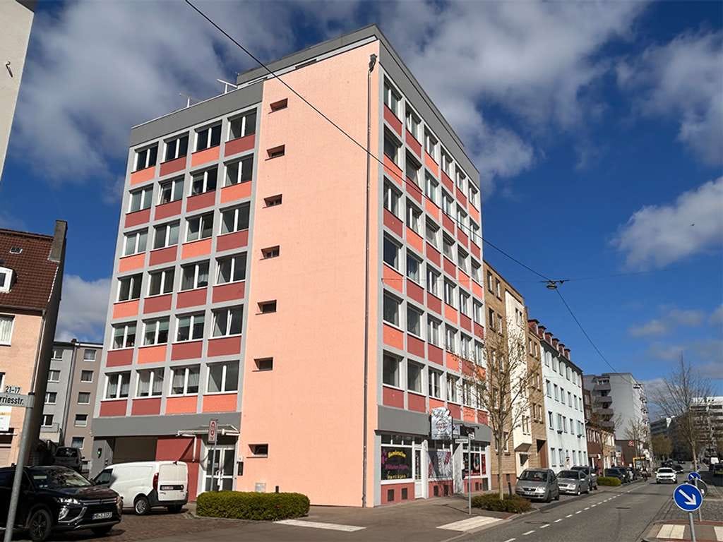 Immobilie in Bremerhaven - Provisionsfrei! Gut geschnittene 3-Zimmer Eigentumswohnung Nähe Havenwelten und Weserdeich. - Bild 0