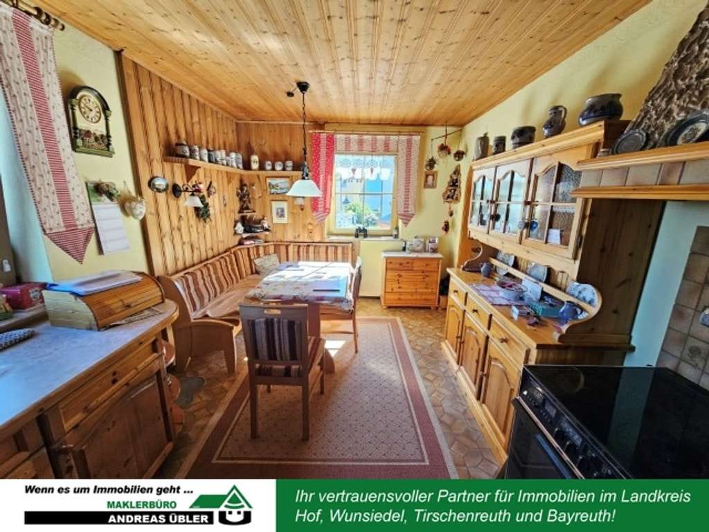 Immobilie in Thierstein - Solides Einfamilienhaus mit Balkon & Loggia - Bild 3
