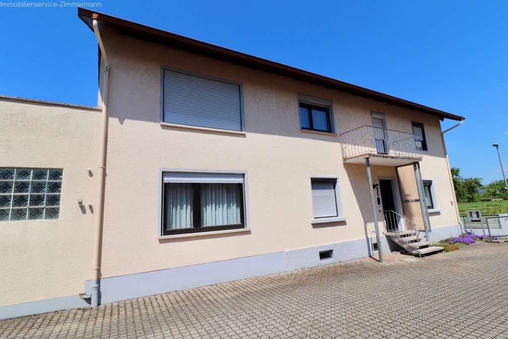 Immobilie in Rheinau - Einfamilienhaus mit großem Grundstück zu verkaufen - Bild 1