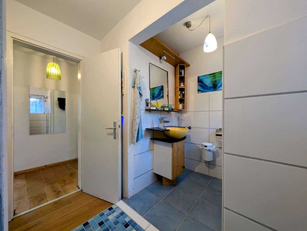 Immobilie in Ellzee - Einfamilienhaus mit Nutzungspotenzial, OG-Terrasse und umfangreichen energetischen Maßnahmen - Bild 3