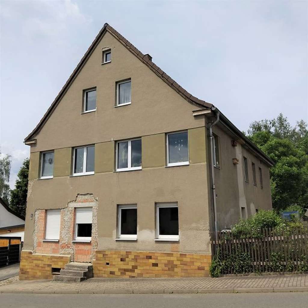 Immobilie in Zwickau - Großes Zweifamilienhaus im Stadtteil Zwickau /Oberplanitz - Bild 1