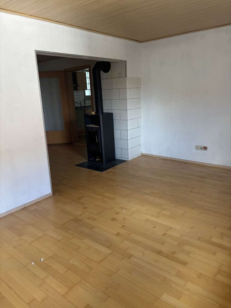 Immobilie in Karlsdorf-Neuthard - Zweifamilienhaus mit attraktiver Vermietungsperspektive - Bild 4