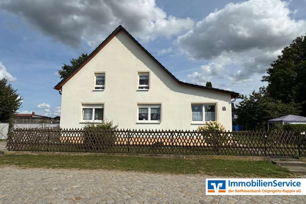 Immobilie in Gumtow - Großzügiges Haus mit weitläufigem Grundstück und PV-Anlage! (Verkauf mit Wohnrecht) - Bild 1