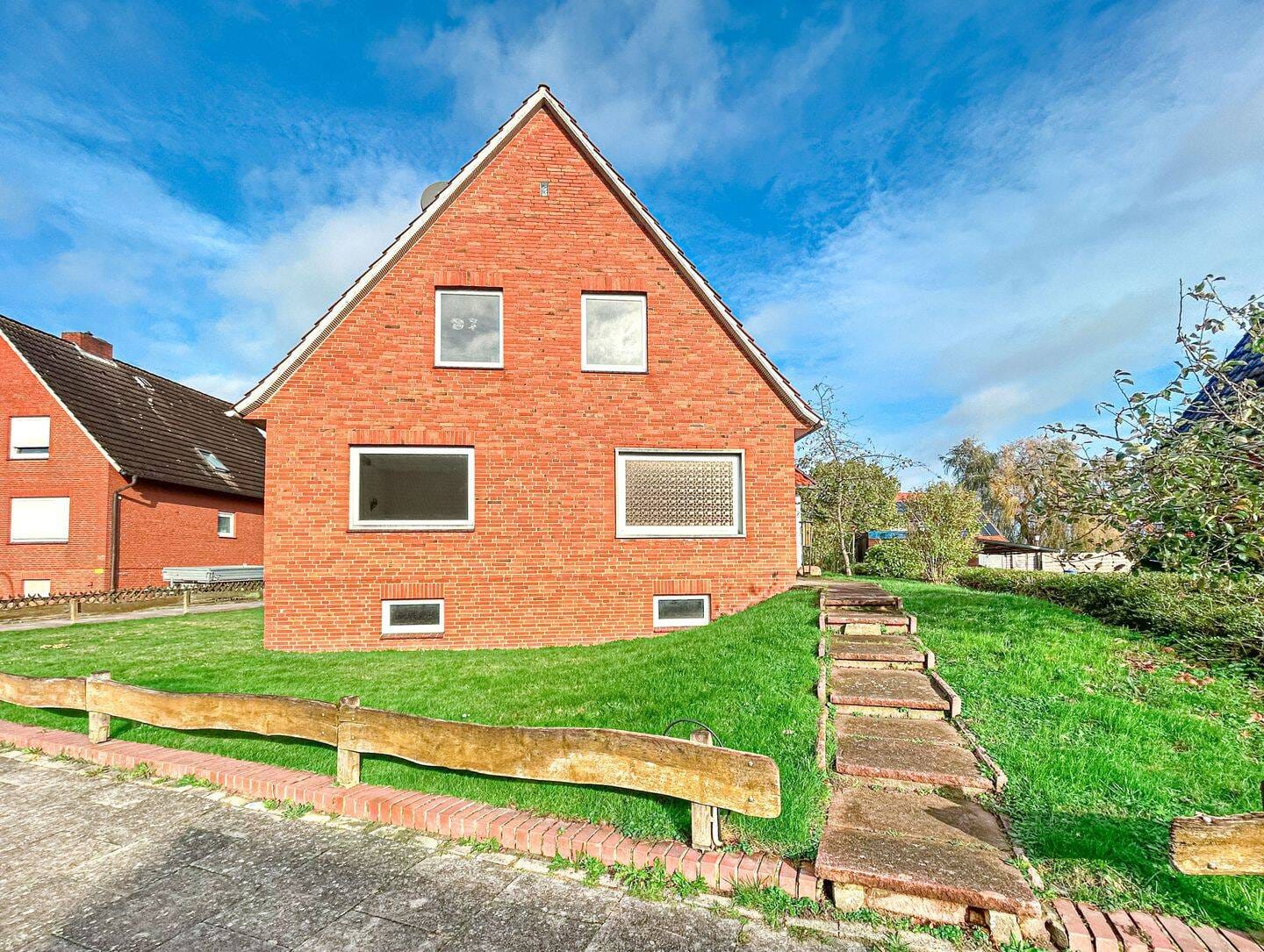 Immobilie in Bliedersdorf - EIN HAUS VOLLER MÖGLICHKEITEN - FAMILIENFREUNDLICH, GROSSZÜGIG, VIELSEITIG - Bild 0