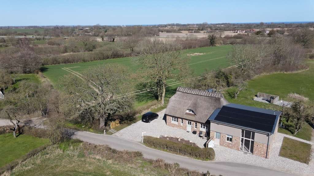 Immobilie in Gelting - Ostseenah und ruhig - kernsaniert und energieeffizient! Großzügiges Landhaus in Angeln! - Bild 1