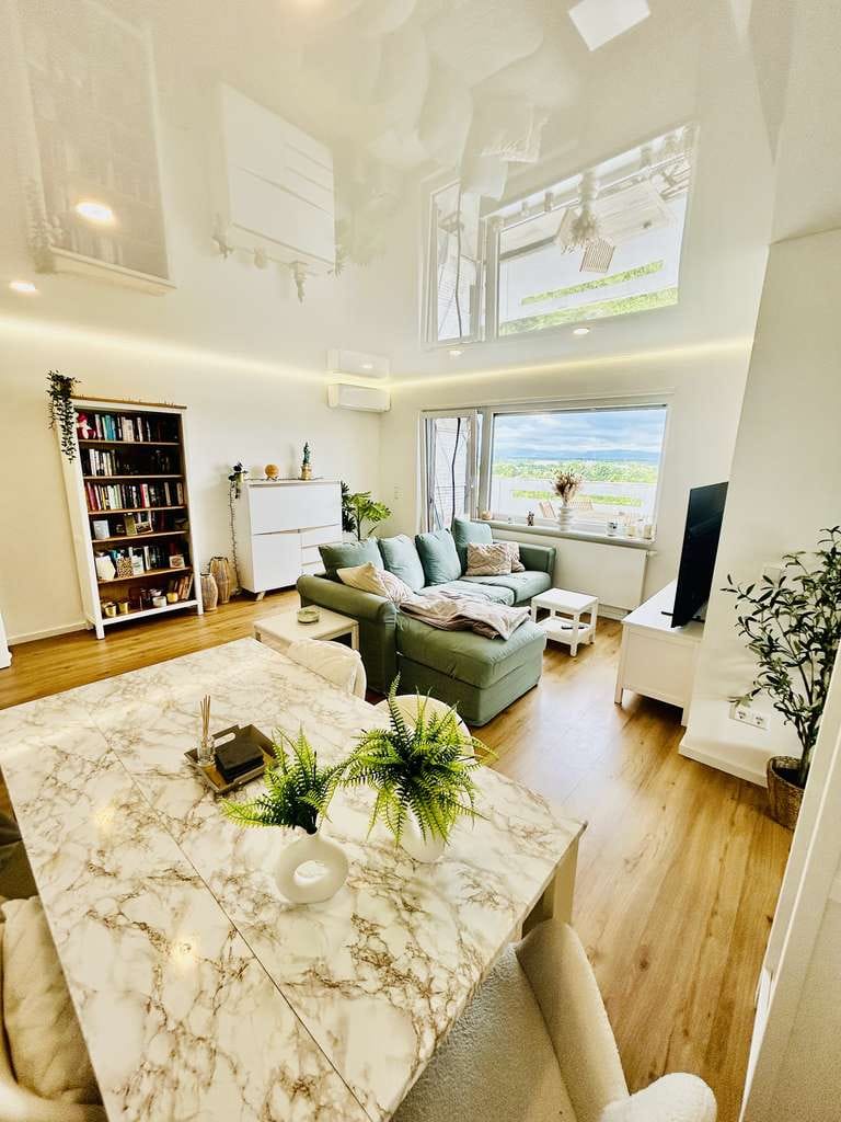 Immobilie in Neuhofen - ✨ Exklusive 2‑Zimmer‑Dachterrassenwohnung – vollständig saniert 2024 – 14. OG – Traumhafte Aussicht  - Bild 1