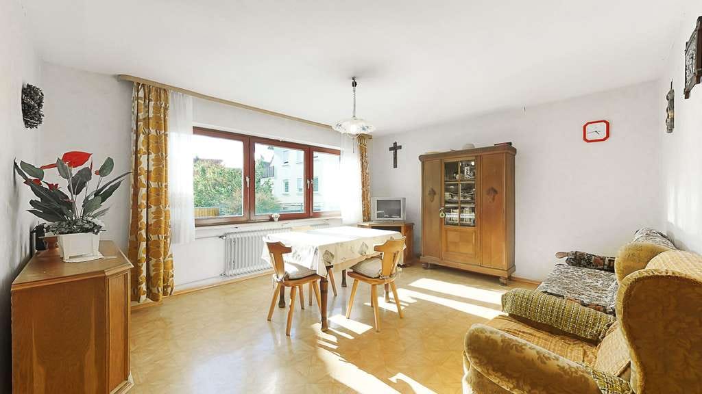 Immobilie in Volkach - Ein Zuhause mit Raum für Ideen - Bild 3