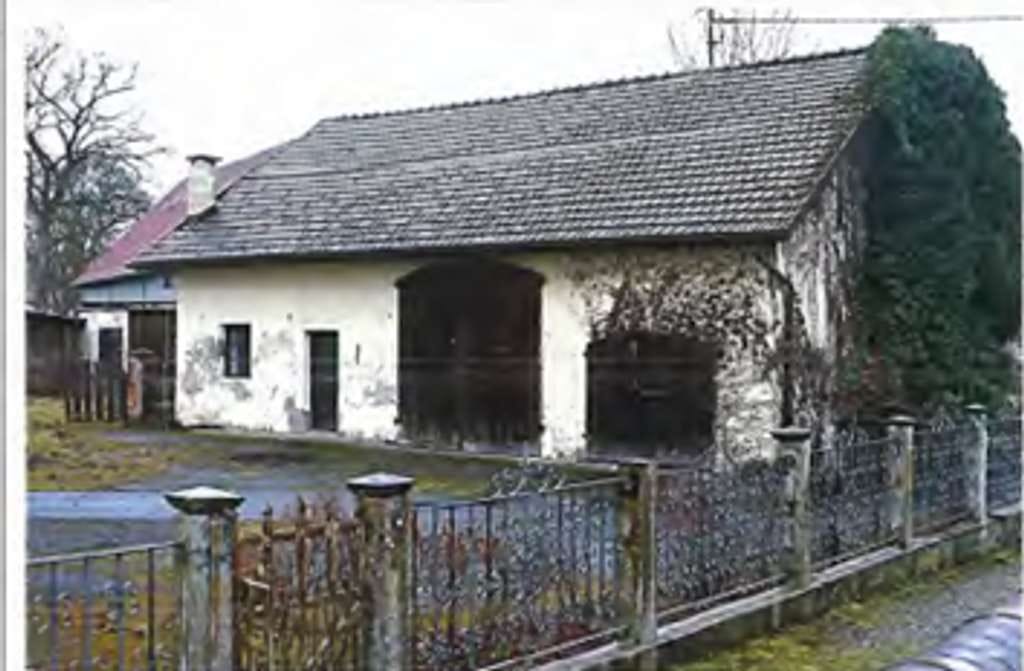 Immobilie in Kettershausen - Ehem. Pfarrhof mit Nebengebäude zu verkaufen - Bild 1