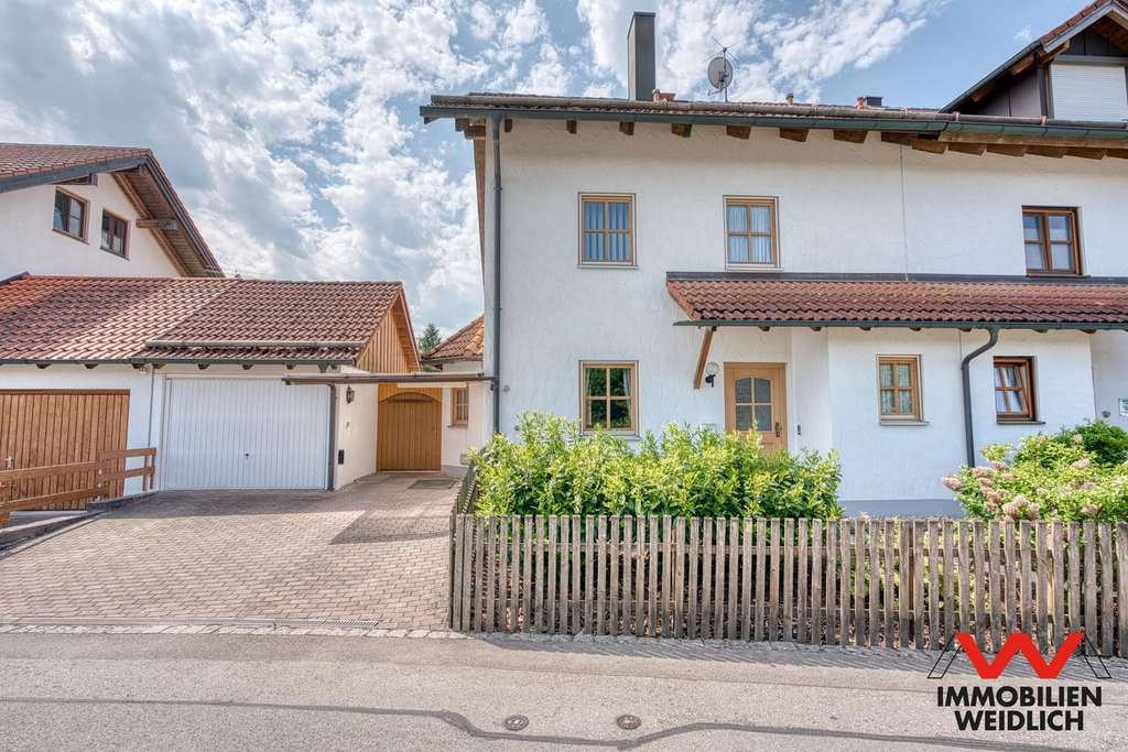 Immobilie in Moosach - Großzügige Doppelhaushälfte mit unverbautem Weitblick ins Grüne - Bild 3