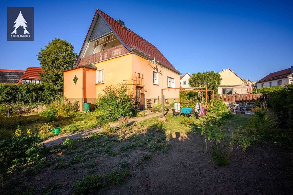 Immobilie in Hedersleben - Am Hakel zu Hause – Einfamilienhaus mit Garten, Balkon, Garage und ordentlich Platz - Bild 4