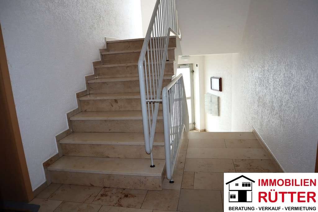 Immobilie in Kamp-Lintfort - KaLi (Zentrum), ETW im TOP-Zustand, ca. 97 m² Wfl., 4,5 ZKDBG-WC, Loggia, Kellerraum, KFZ-Stellplatz - Bild 3