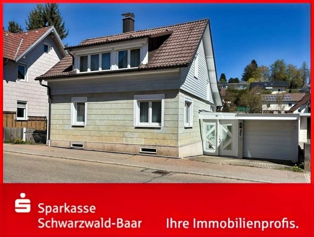 Immobilie in St. Georgen im Schwarzwald - Einfamilienhaus mit Garage - Bild 0