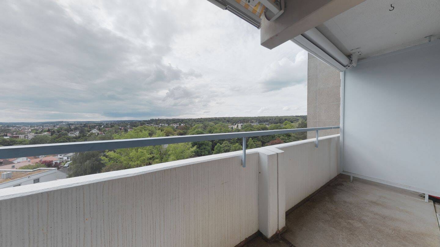 Immobilie in Göppingen - 5 Zimmer, Balkon, Weitblick - Ihr neues Zuhause für die ganze Familie - Bild 3