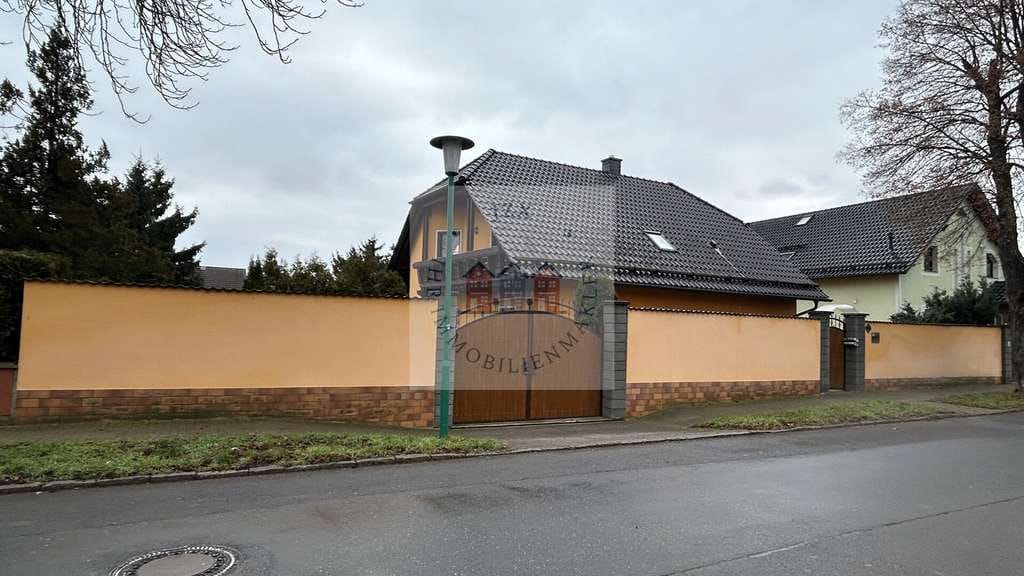 Immobilie in Goethestadt Bad Lauchstädt - Qualität statt Kompromisse! Freistehendes EFH  mit Wärmepumpe, Vollkeller, Balkon & Terrasse - Bild 4