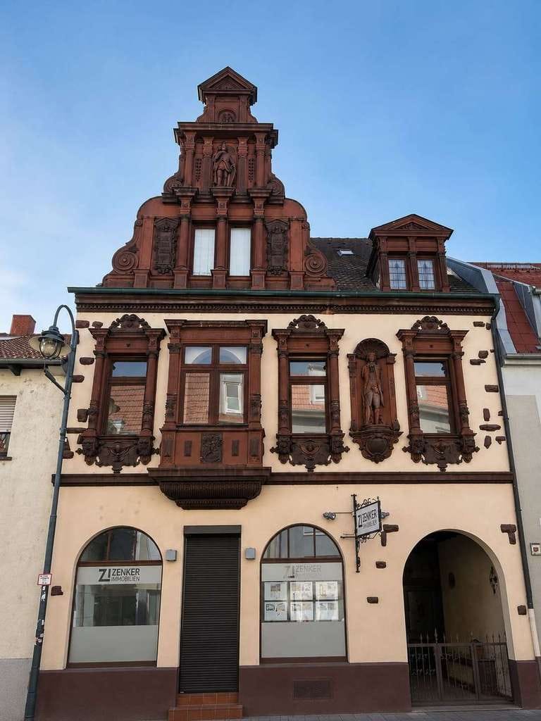 Immobilie in Schwetzingen - Wohn-und Geschäftshaus mit historischer Renaissancefassade und Entwicklungspotenzial in Schwetzingen - Bild 0