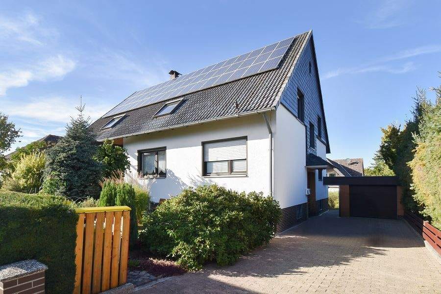 Immobilie in Schellerten - Ein-bis Zweifamilienhaus in schöner Lage von Ottbergen! - Bild 0