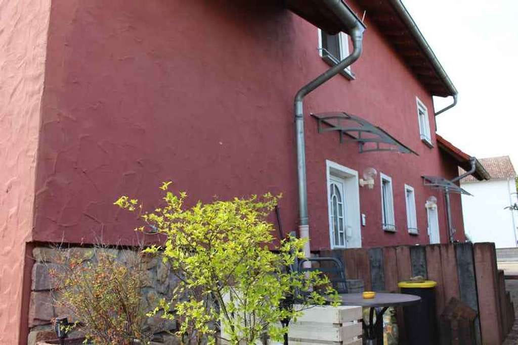 Immobilie in Bermersheim vor der Höhe - Attraktives Doppelhaus mit drei Wohneinheiten in Bermersheim v.d.H. - Bild 1