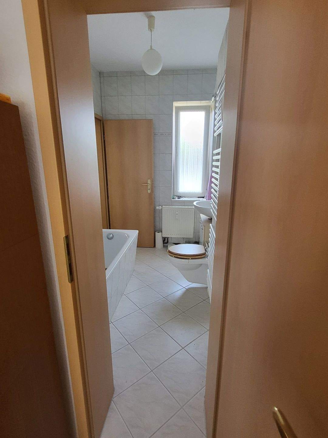 Immobilie in Weißenfels - +++ Vermietete 3Zimmer-Wohnung mit 2 Bädern in Weißenfels +++ - Bild 1