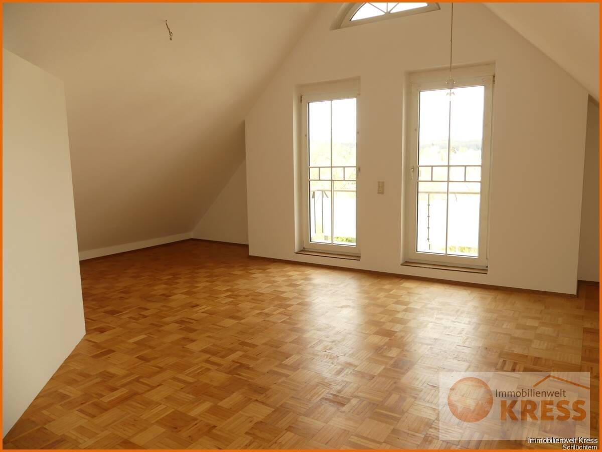 Immobilie in Schlüchtern - Renovierte Einzimmerwohnung mit Balkon und Küche in gepflegter Wohnlage in Schlüchtern - Bild 2