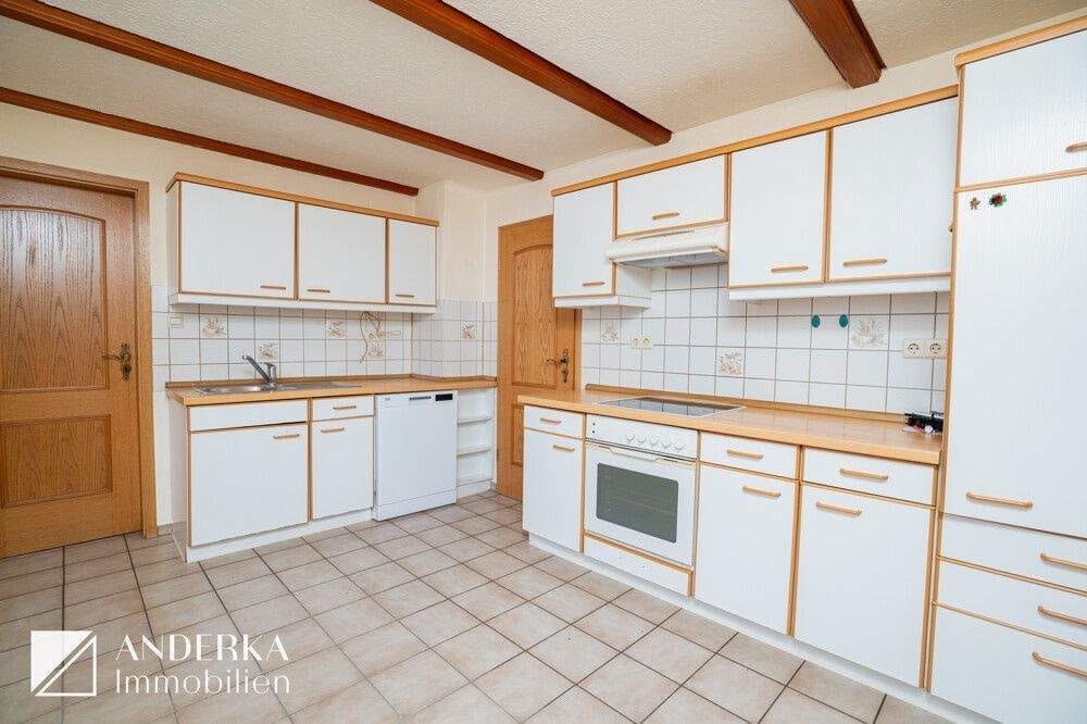 Immobilie in Günzburg - Wohnen mit Potenzial: Doppelhaushälfte mit Garten & Garage in Günzburg! - Bild 4