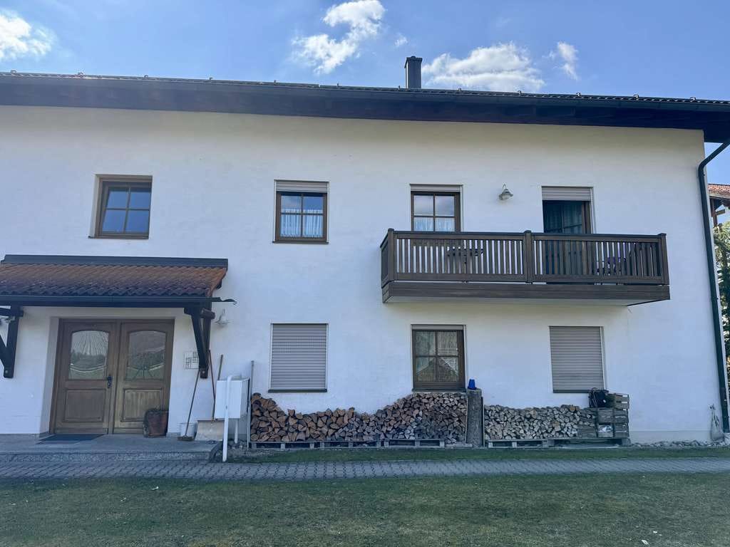 Immobilie in Altenmarkt an der Alz - 2-Zimmer Wohnung mit Außenstellplatz  und Tiefgaragenstellplatz - Bild 1