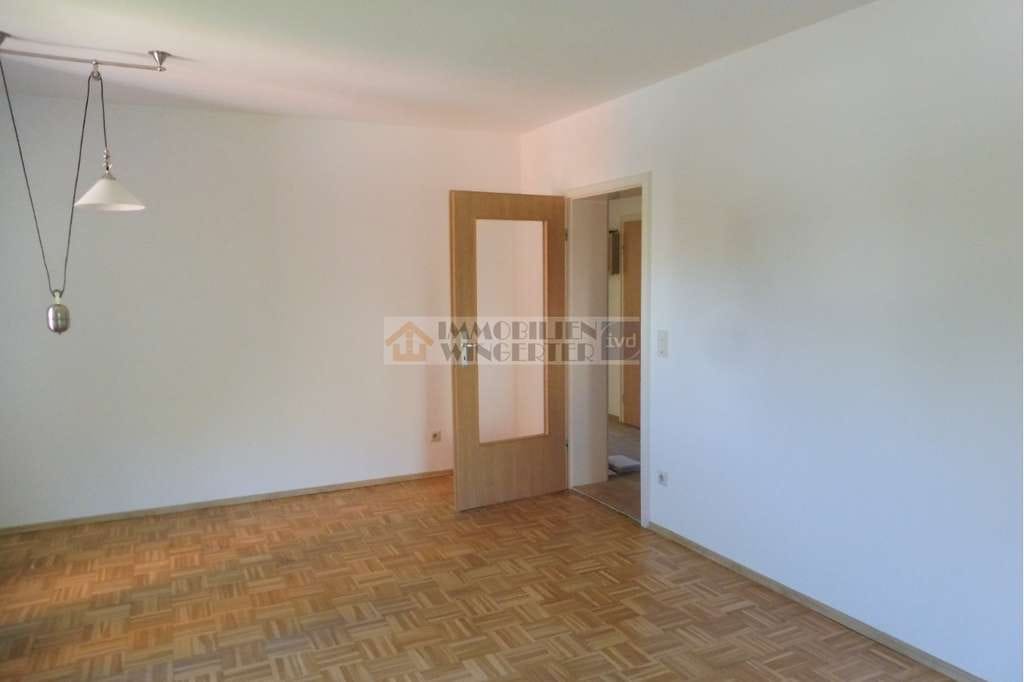 Immobilie in Neutraubling - Sonnige 2 Zimmer Wohnung mit Westbalkon und LIFT in Neutraubling - Bild 3