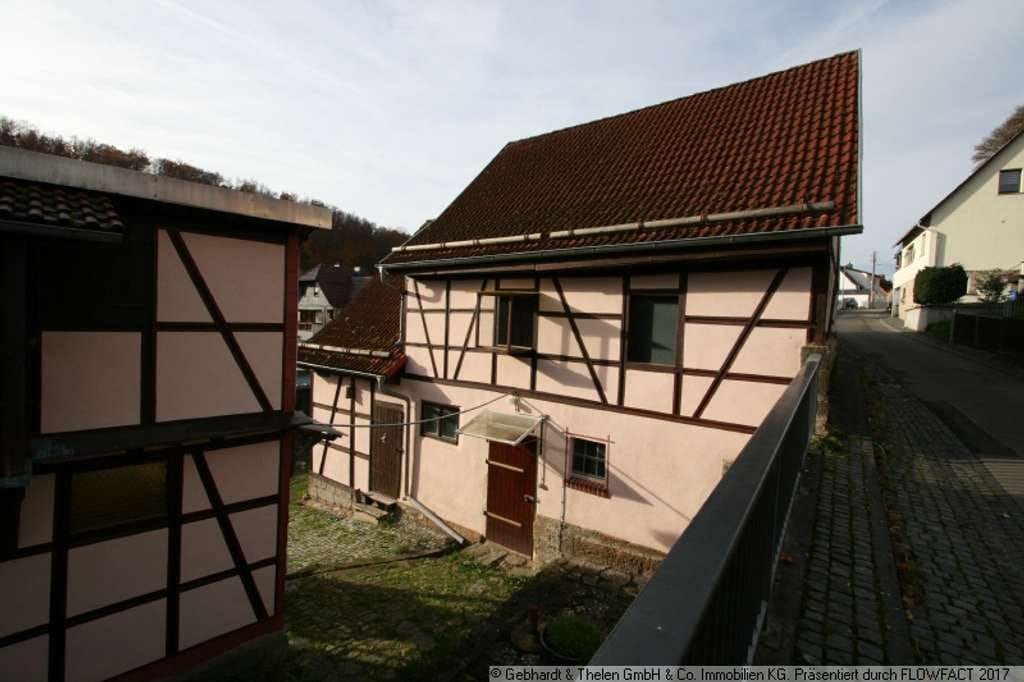 Immobilie in Meiningen - Charmantes Anwesen mit Potenzial in Meiningen – Ortsteil Helba - Bild 2