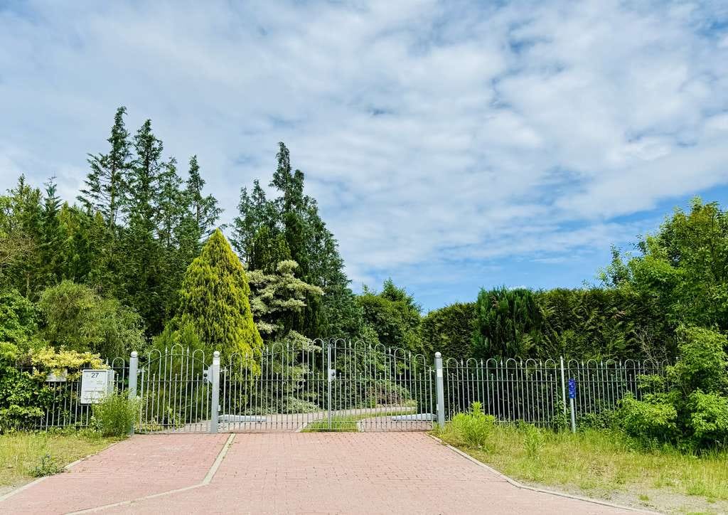 Immobilie in Reichenwalde - Nachhaltiges Wohnidyll auf weitläufigem Parkgrundstück – Modernster Komfort trifft auf Flexibilität - Bild 0