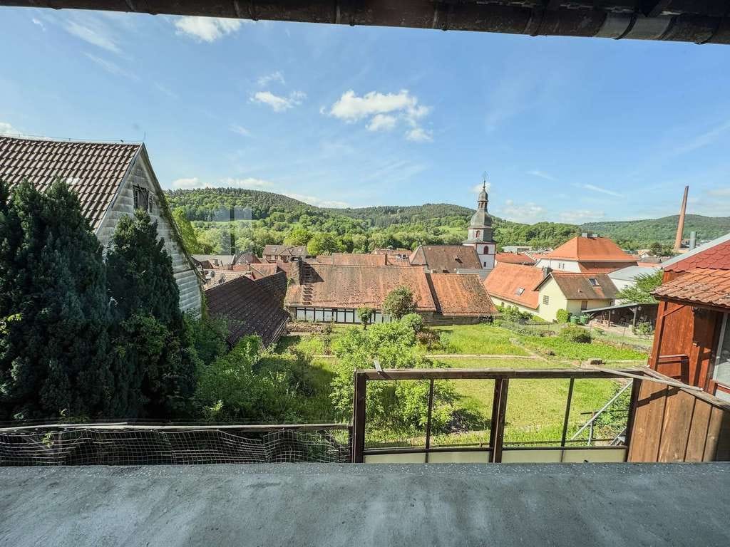 Immobilie in Breuberg - Eigennutzung mit Vermietungsmöglichkeit - Aussicht wie im Urlaub - Bild 0