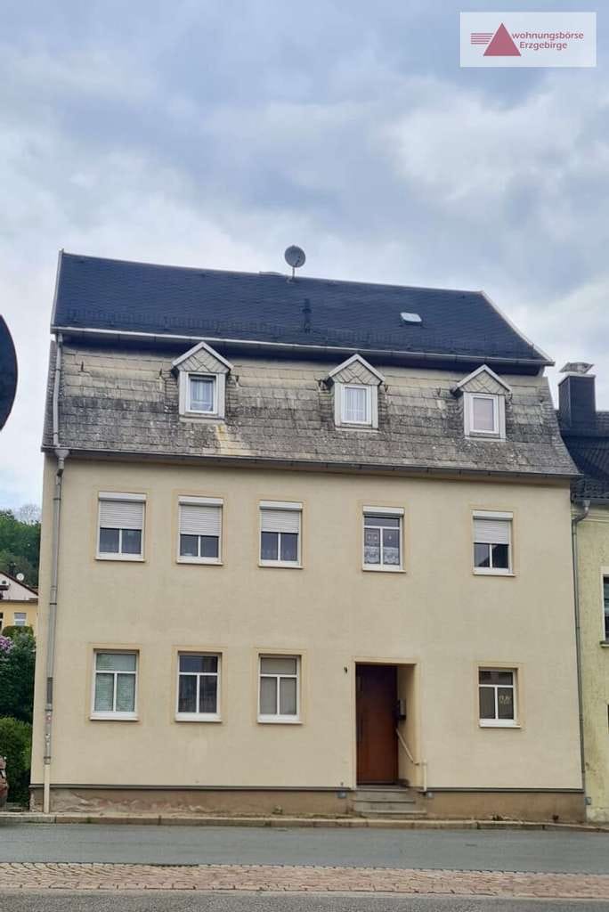Immobilie in Hohenstein-Ernstthal - Stadthaus mit großen Grundstück in Hohenstein! - Bild 0
