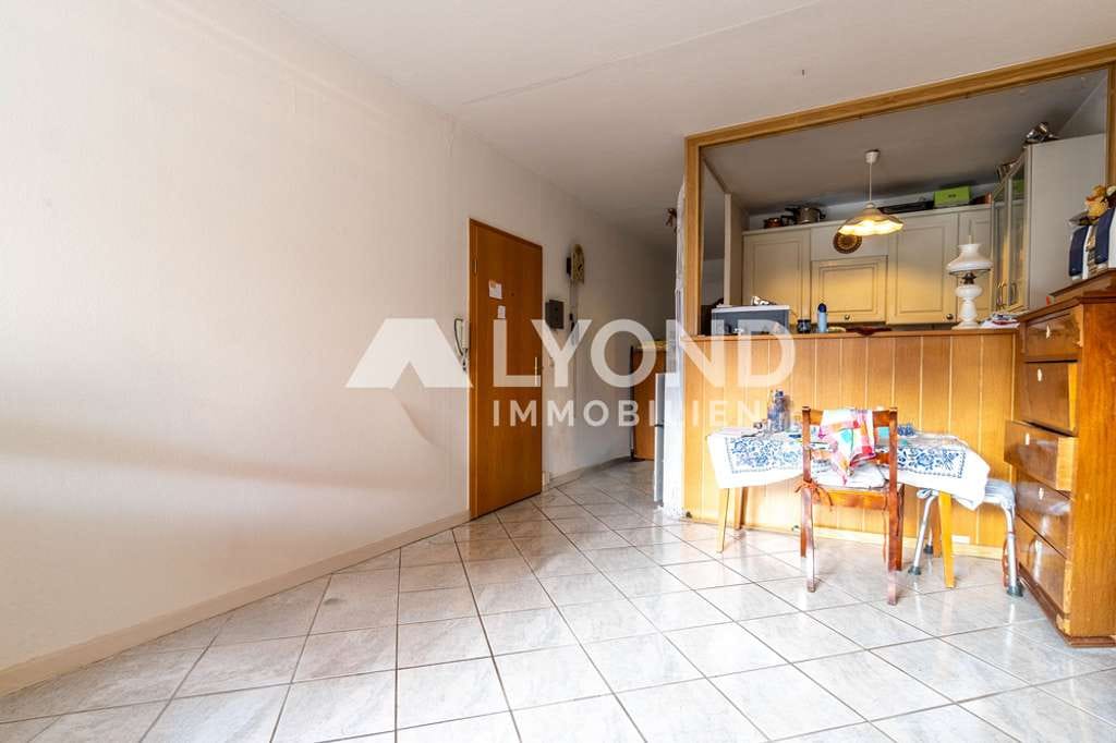 Immobilie in Georgenthal - Komfortable 2-Zimmer-Wohnung mit Balkon – ideales Renovierungsobjekt für Anleger oder Eigennutzer - Bild 2