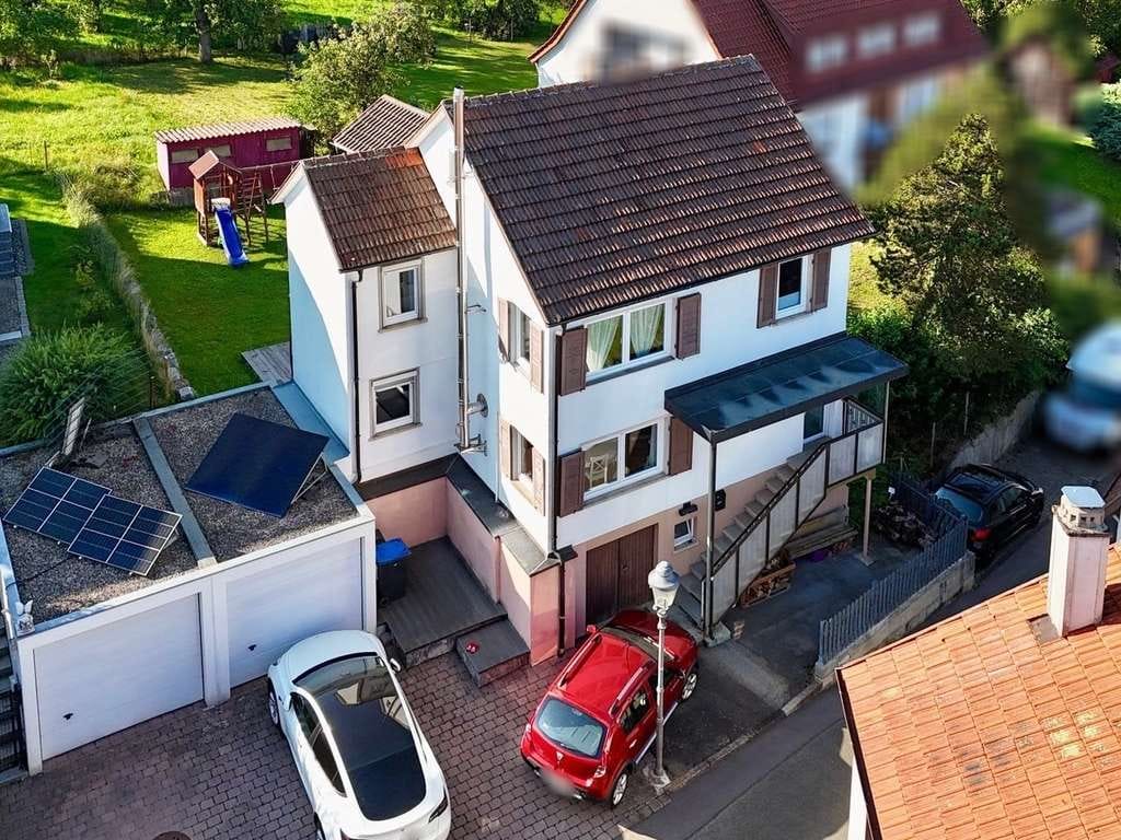 Immobilie in Dußlingen - Charmantes Häuschen mit traumhaftem Garten und Ausblick über Dußlingen! - Bild 2