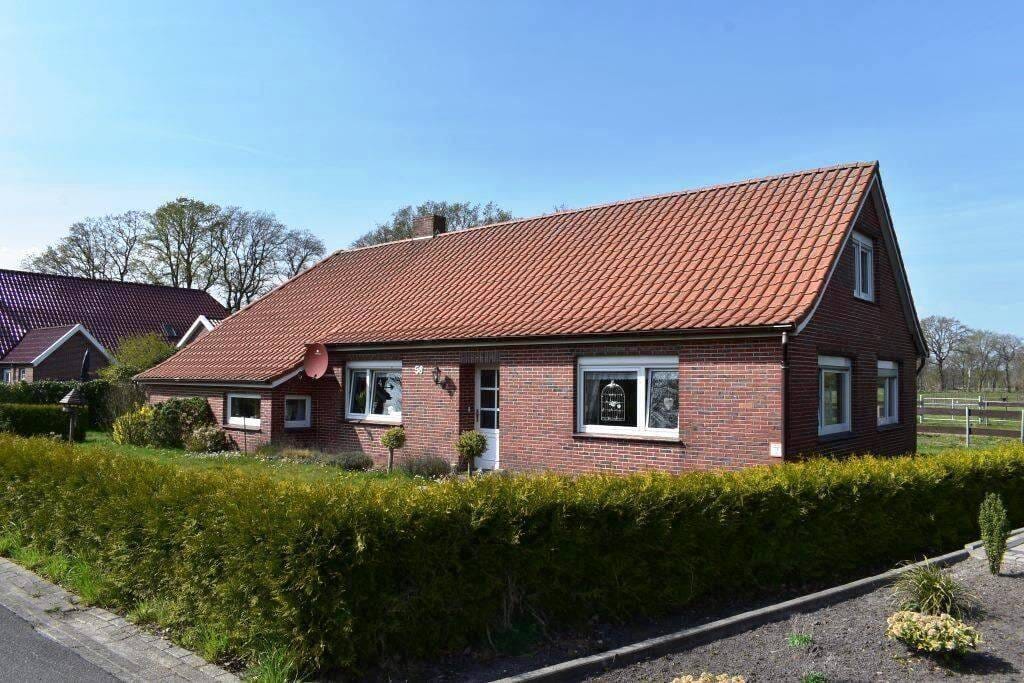 Immobilie in Uplengen - VERKAUFT - Schnuckeliges Landhaus mit kleiner Wiese! - Bild 3