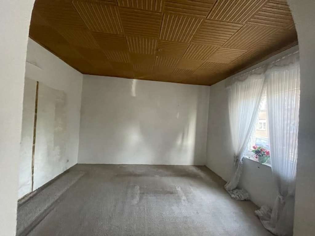 Immobilie in Marl - Viel Platz , großes Grundstück und das Haus quasi kostenfrei ! Keine schlechte Idee für Handwerker - Bild 4