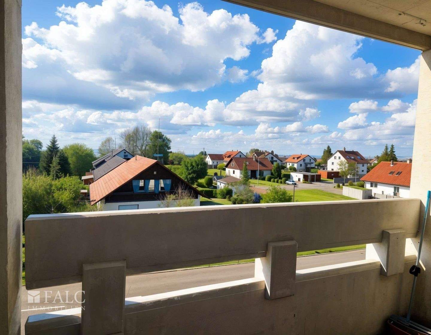 Immobilie in Winterlingen - Einziehen & wohlfühlen: Renovierte 2-Zimmer-Wohnung mit zwei Balkonen - Bild 3