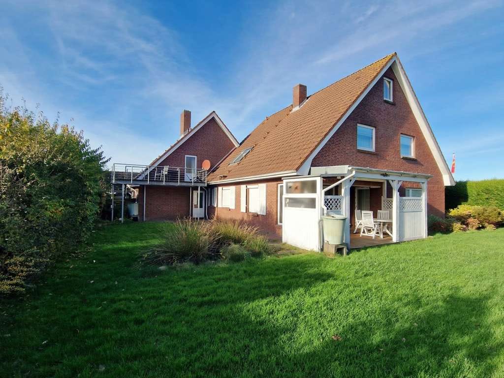 Immobilie in Norddeich - Wohnhaus mit Einliegerwohnung in Nordseenähe - Bild 1