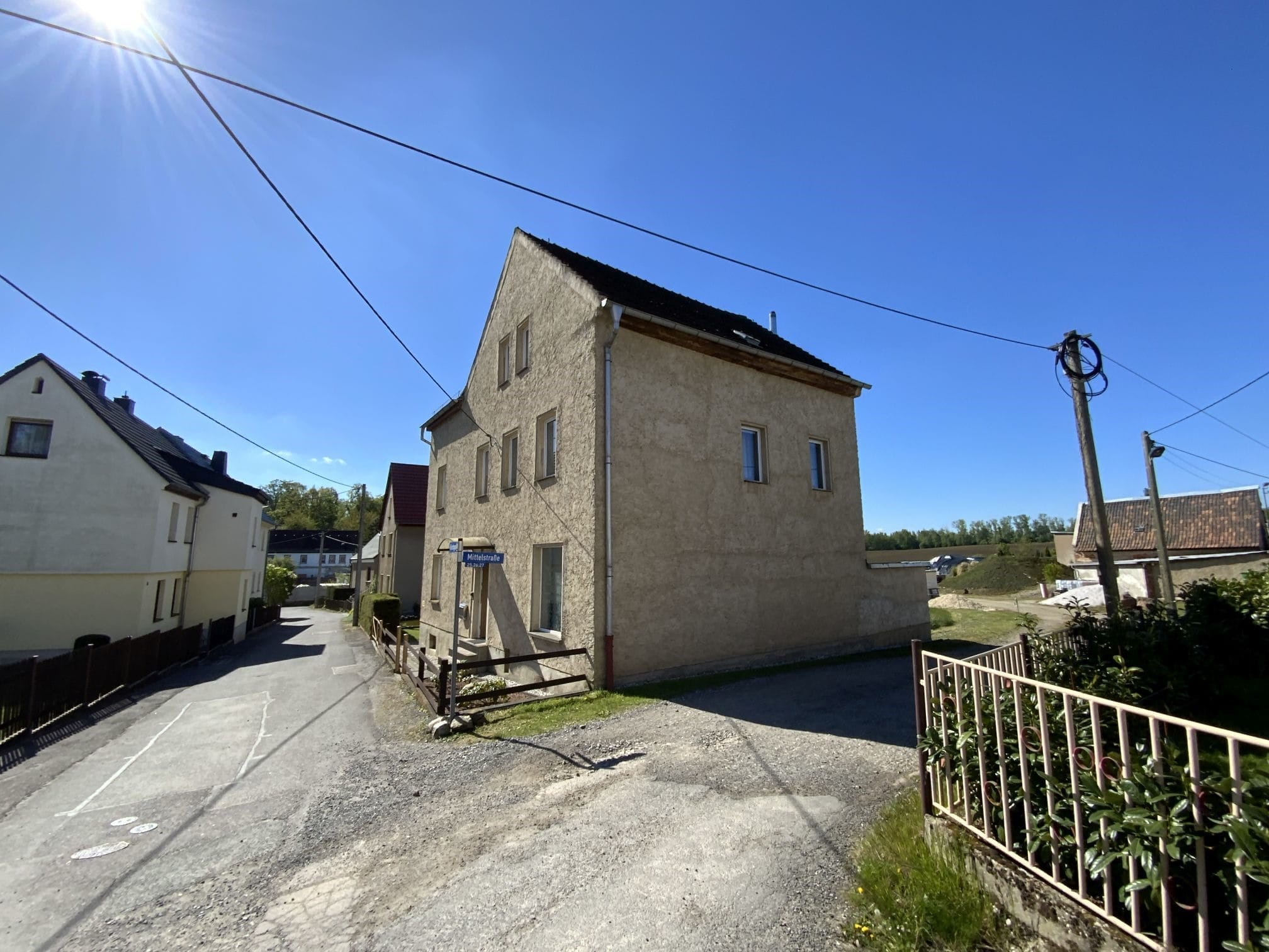 Immobilie in Kriebitzsch - Familienfreundliches Haus 
in ländlicher Idylle mit einladenden Sitzbereich im Garten - Bild 2