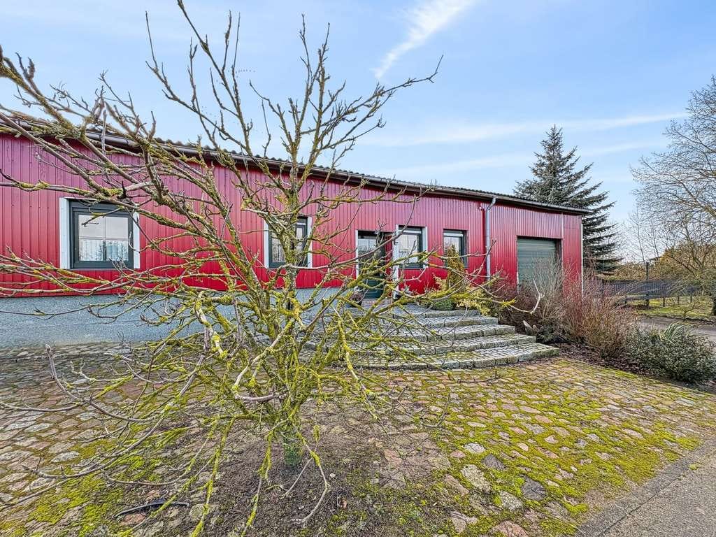 Immobilie in Sommersdorf - Einfamilienhaus mit viel Platz zum Leben und Wohnen in Sommersdorf - Bild 0