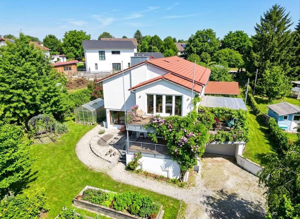 Immobilie in Windach - Exklusive Dachgeschosswohnung mit Alpenblick in Windach – 170 m² Wohnkomfort auf höchstem Niveau - Bild 0