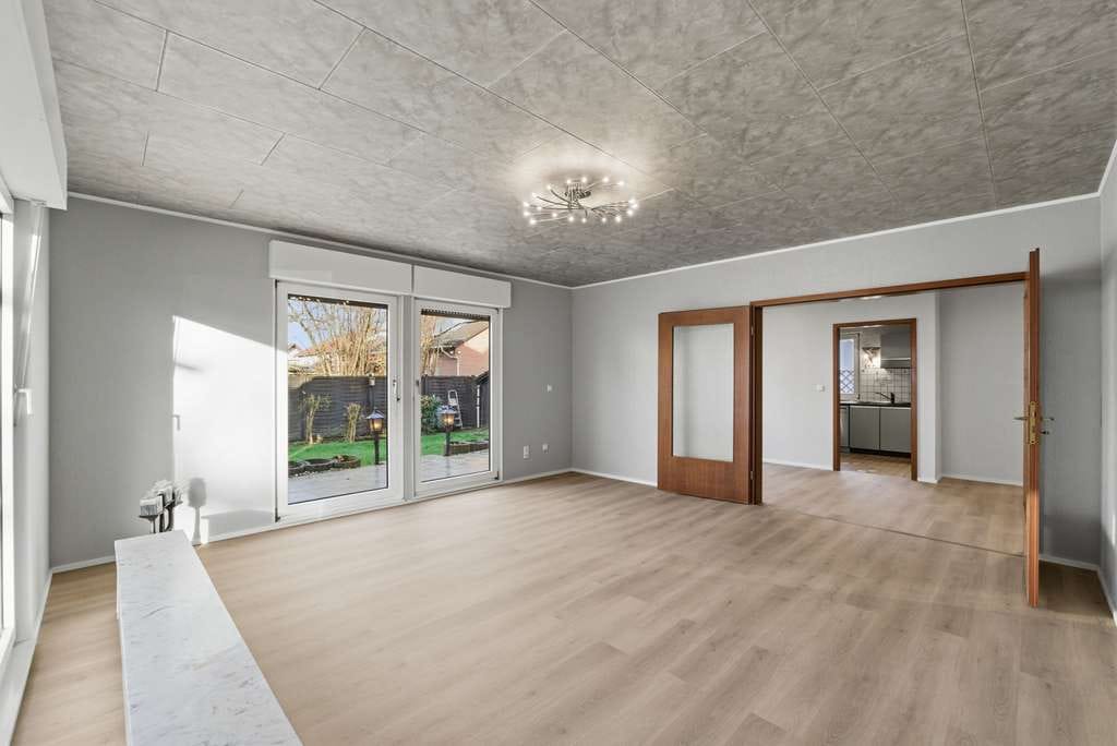 Immobilie in Rheinbach - Freistehendes Einfamilienhaus mit Garten, Garage und viel Potenzial auf Erbpachtgrund in Oberdrees - Bild 2