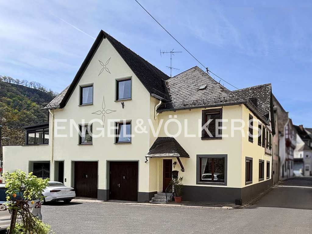 Immobilie in Müden (Mosel) - Wohnhaus mit 2 komplett ausgestatteten Ferienwohnungen - Familienhaus - Mehrgenerationenhaus - Bild 0
